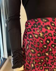 kolu büzgülü crop body siyah 3