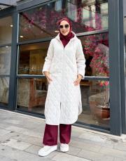 astarlı şişme kapitone mont ekru 3