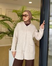 düğmeli cepli triko hırka bej 3