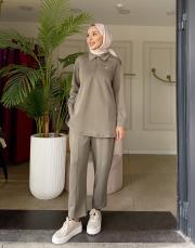 yakası fermuar detaylı takım haki