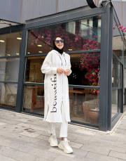 üç iplik baskı detay kapüşonlu kap ekru 3